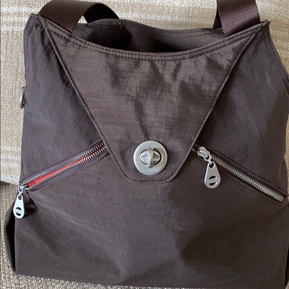 Baggallini travel bag color brown - Picture 7 of 7